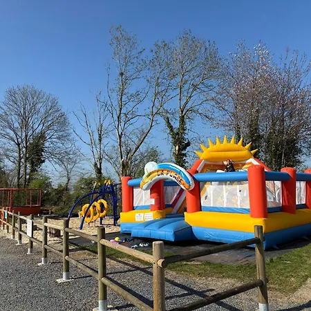 Le Clos De Campsite 3*