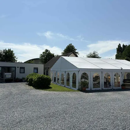 Thp - Camping Le Clos De 3* Balleroy