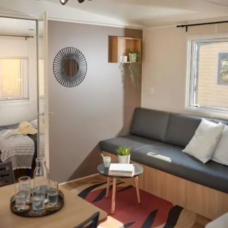 Thp - Camping Le Clos De Balleroy