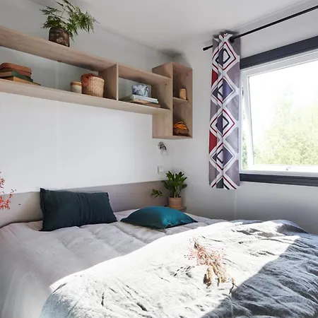 Thp - Camping Le Clos De Кемпинг