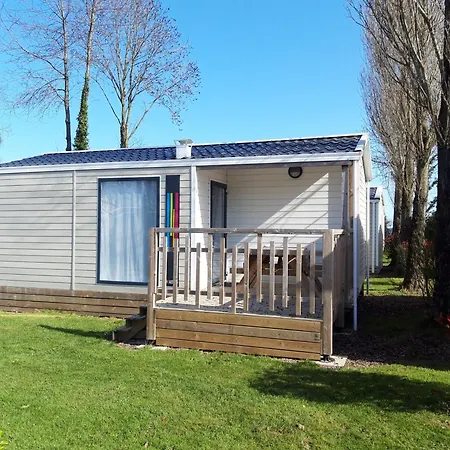 Thp - Camping Le Clos De Balleroy