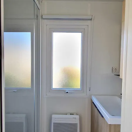 Thp - Camping Le Clos De Кемпинг