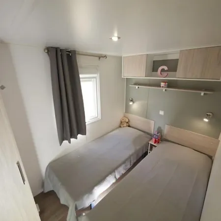 Le Clos De Camping 3*