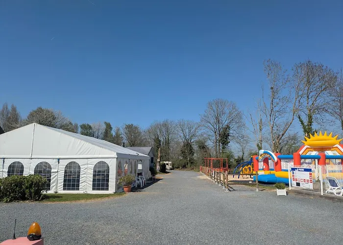 Parque de Campismo Le Clos De Balleroy
