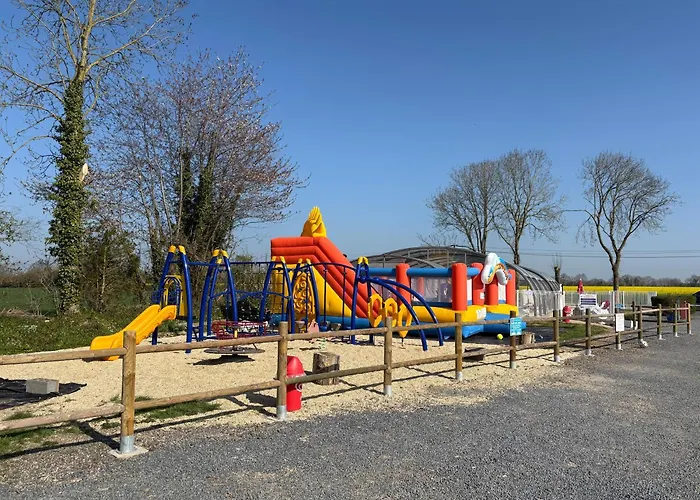 Parque de Campismo Le Clos De Balleroy