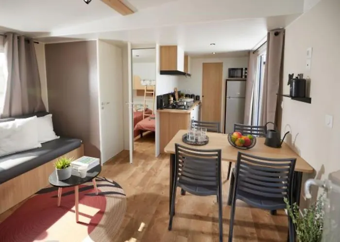 Le Clos De Parque de Campismo