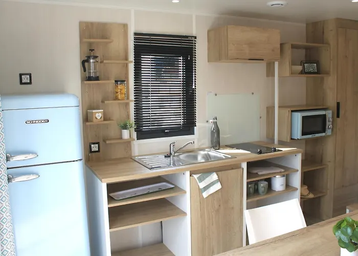 Le Clos De Κάμπινγκ Balleroy