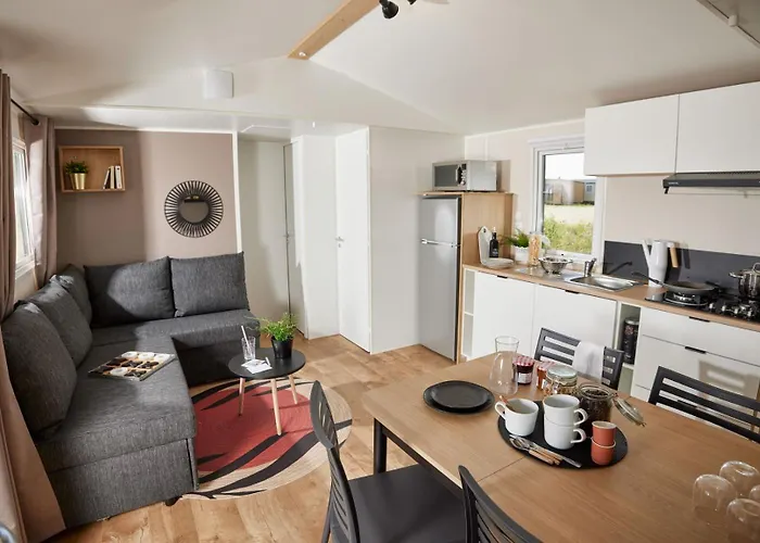 Le Clos De Κάμπινγκ Balleroy